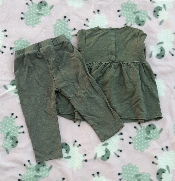 πΆπ First Impressions Toddler Outfit - Picture 2 of 4